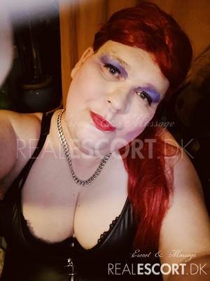 Daniela transvestit